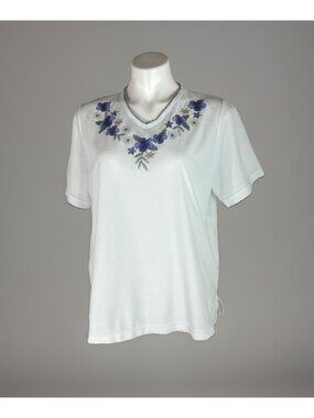 Vintage Bon Worth Shirt Women's Petite Medium White Purple Floral Embroidery Top